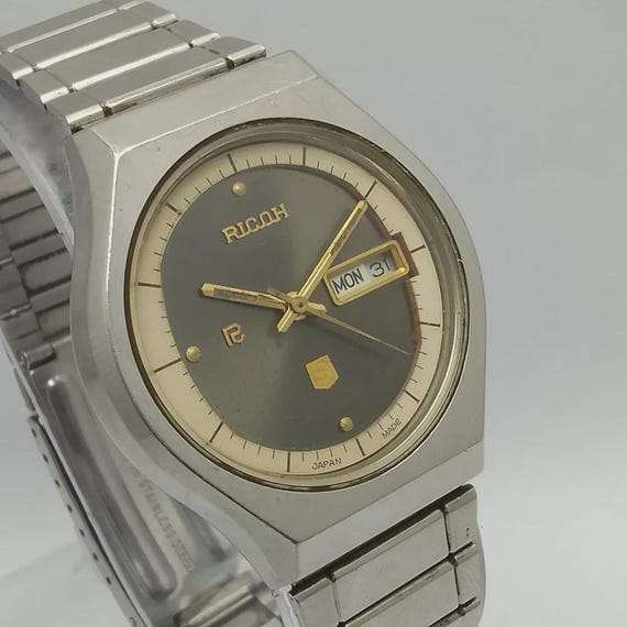 Ricoh Crystal 9 Automatic 061881 AC Day/date Vintage Men's Watch