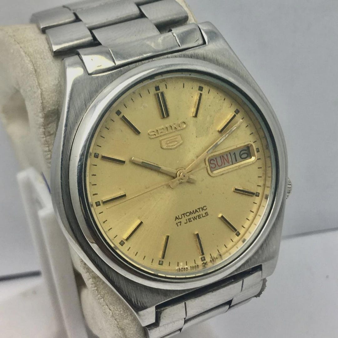 Seiko 5 Automatic 7009-3170 Day/date Vintage Men's Watch - Etsy Canada