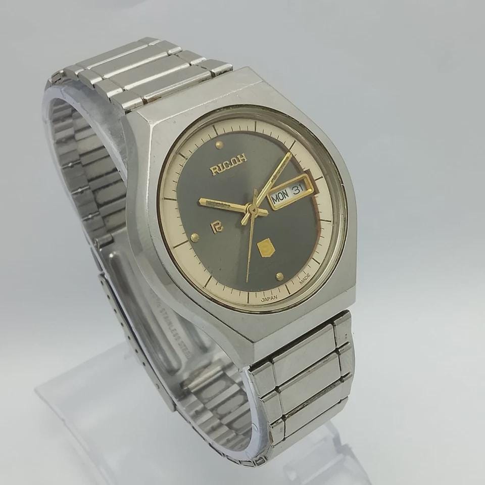 Ricoh Crystal 9 Automatic 061881 AC Day/date Vintage Men's Watch