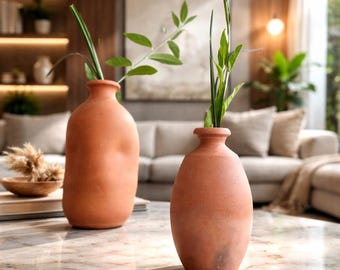 Terracotta vazenset van 2 voor woondecoratie | Handgemaakte Bud-vaas van ongeglazuurde klei | Rustieke aardewerk vaas voor bloemen | Boho-decor Moederdagcadeau