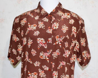 Vintage 90s Blouse, 1990s Silk Blouse, Floral Top, Collar Shirt, Collared Blouse, Flower Print, Brown, Short Sleeve, Shoulder Pads