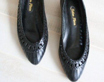 Vintage 80s Cut Out Leather Flats, 1980s Woven Leather Flats, Braided, Boho, 7
