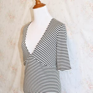 Vintage 90s Bodysuit, Plunging V Neck, Striped, Black & White, 1990s, 90s Clothing, Reformation image 4
