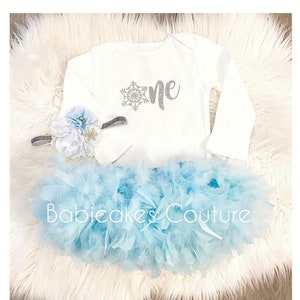 Winter Onederland 1st Birthday, 1st Birthday Girl Outfit, Snowflake Birthday, Blue and Silver Birthday Outfit, Winter Cake Smash Outfit
