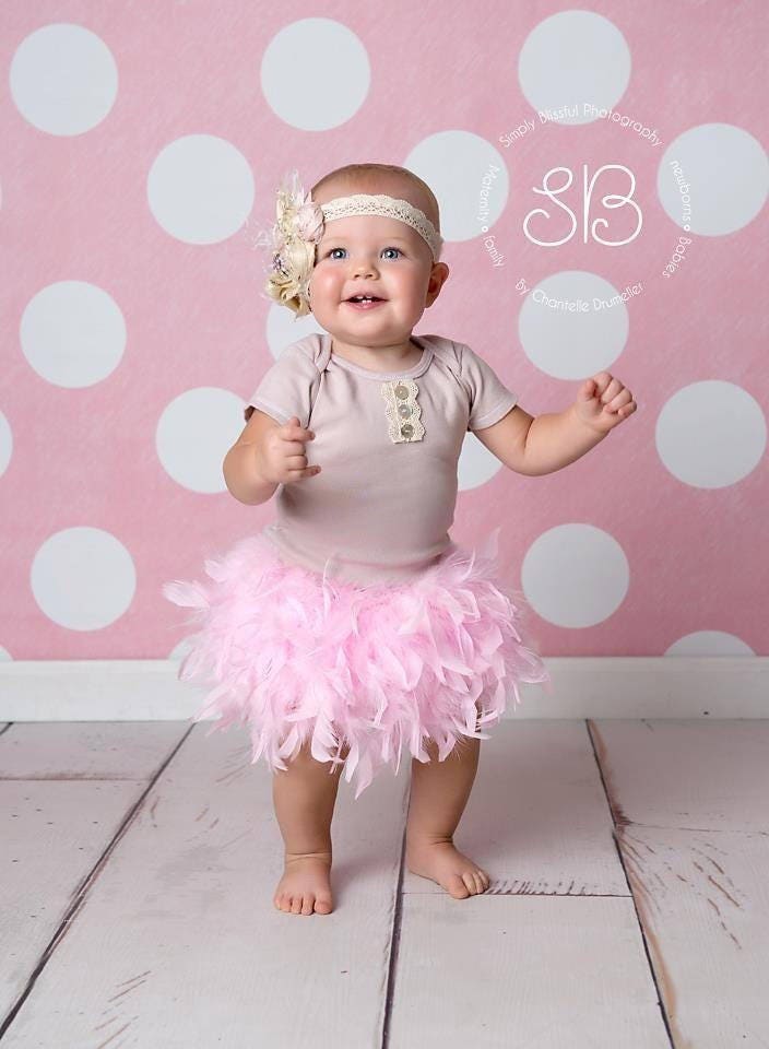 Baby Girl Gold Sequin Bodysuit Pink and Gold 1st Birthday 1st Birthday Girl Outfit Gold Leotard Feather Tutu Full Feather Bloomer Kleding Meisjeskleding Babykleding voor meisjes Kledingsets 
