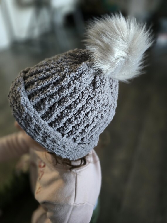Hand Knit Gray Beanie With Faux Fur Pom Chunky Winter Hat - Etsy display picture 2