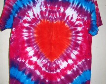 Tie dye shirt - small heart shape