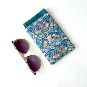 Handmade luxury velvet topped Liberty London William Morris Strawberry Thief print glasses case - sunglasses pouch flex frame padded