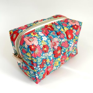 Liberty of London Quilted Box Cosmetics Bag Cosmos Flower - waterproof lined, pink red blue green, toiletries make up travel bag