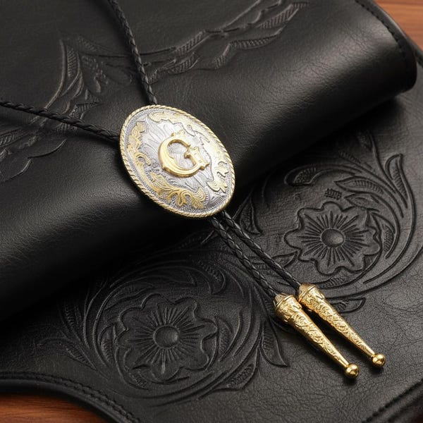 Corbata de bolo personalizada - Corbata vaquera plateada y dorada con letra inicial personalizada - Accesorios vaqueros con monograma