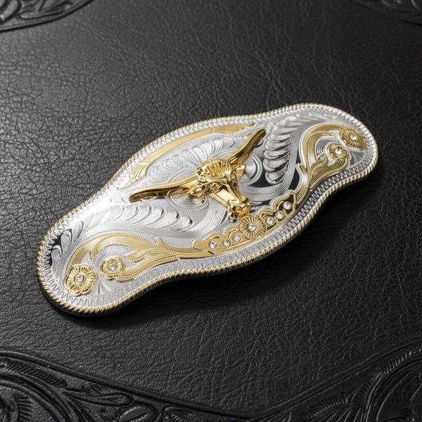 Hebilla grande de cinturón estilo western en plata y oro – Diseño de vaca Longhorn – Duradera y hecha a mano