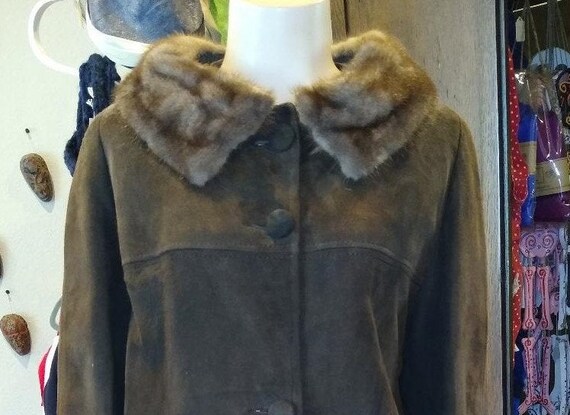 Vintage suede coat hot sale with fur collar