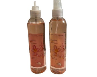 Lote de 2 Bath & Body Works Pleasures Plumeria Body Splash 8 oz Spray retirado