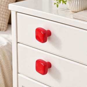 Tirador cuadrado de mueble con diseño de dopamina de colores, pequeño tirador de cajón con forma de cubo.