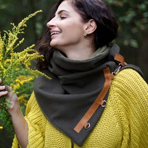 Dark green khaki woolen scarf, winter shawl with cognac leather, modern style thick snood tube, double wrap infinity scarf, gift for ladies