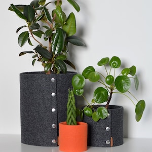 Large Plant pot cover handmade from felt, Nordic home decor, indoor felt planter cover, possible in custom size, houseplants accesories