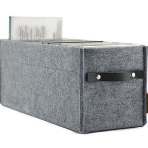 Boîte à CD avec poignée en cuir, panier en feutre, rangement pour CD, organiseur de CD gris de style scandinave minimaliste, expédition Ikea kallax, cadeau de pendaison de crémaillère