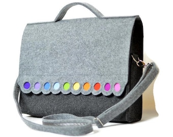 Laptop bag for 15'6, colorful felt crossbody bag, messenger bag,rainbow color dots, 15,6 felt bag, gift for her, Green Sheep bags