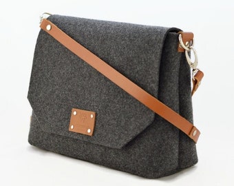 Sac en feutre avec bracelet en cuir, sac crossbody de taille moyenne, sac crossbody en feutre, idée cadeau pour elle