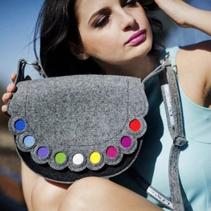 Felt saddle bag, colorful dots cross body bag, rainbow dots long strap purse, felted handbag, gift for her, medium size bag,