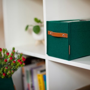 Boîte de rangement pour CD avec poignée en cuir, panier en feutre, organiseur de CD de style scandinave minimaliste, insert express Ikea kallax, cadeau de pendaison de crémaillère image 6