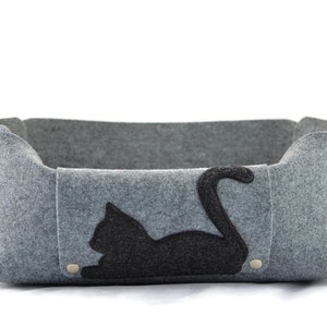 Felt Cat Bed, Cozy Minimalist Cat House, Felted Cat Cave, Cat Lover Gift, Room Decor, Gray, Charcoal, gift for cat