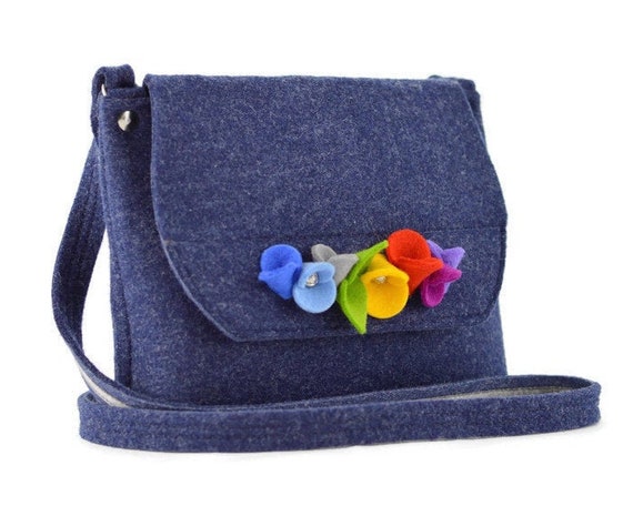 Small navy deals purse