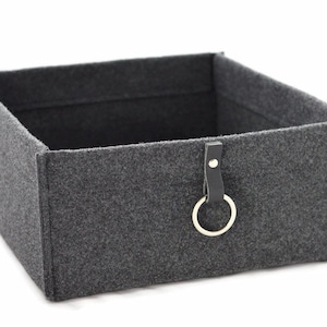 felt basket with lid, low storage box with metal ring, storage organiser with flap, Ikea Kallax, possible in custom size, modern style