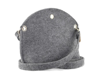 Small felt purse, gray minimalist crossbody felt handbag, small size felt bag, mini handbag, modern, gift for her