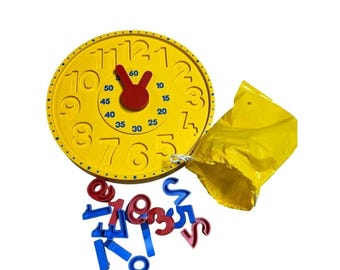 Reloj rompecabezas educativo Amway Grow Wise vintage de 1986, juguete de aprendizaje amarillo de 10.5 pulgadas.
