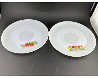 2 Vintage Anchor Hocking Fire King 6" Plates Saucers