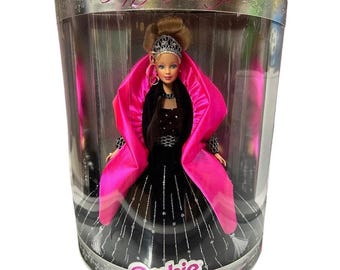 1998 Happy Holidays Barbie Special Edition Black Velvet Pink Wrap Mattel 20200