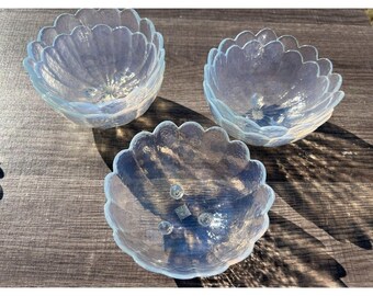 Cuencos de postre vintage de vidrio blanco perlado (5 unidades) con patas, hechos a mano en Tailandia