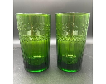 Set of 2 Vintage Emerald Green Embossed Ribbed Glass Tumblers 6 Inch Drinkware