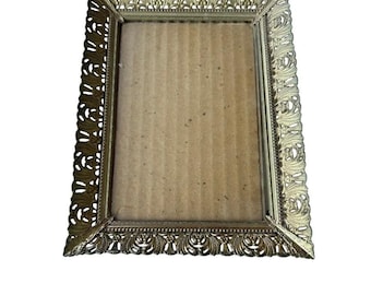 Vintage Gold Tone Metal Filigree Ornate Picture Frame 5X7 Tabletop Wall Hanging