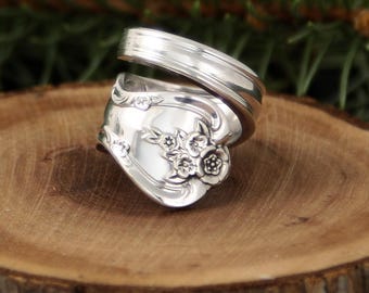 Magnolia Wrap Spoon Ring - International Silver Wm Rogers Mfg Co 1951 Inspiration Pattern - Vintage Floral Wrap Statement Silverplate Ring
