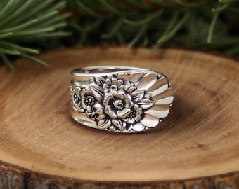 Jubilee Spoon Ring - International Silver Wm Rogers Mfg Co 1953 Pattern - Vintage Silverplate Floral Ring