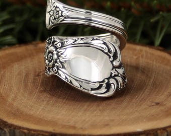 Heritage Wrap Spoon Ring - International Silver / 1847 Rogers Bros 1953 Pattern - Wide Vintage Silverplate Floral Ring