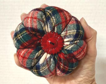 Pincushion Wool Pin Cushion classic traditional tartan plaid heirloom tomato weighted jewelry storage upcycled Pendleton Scarf Sewing Aid