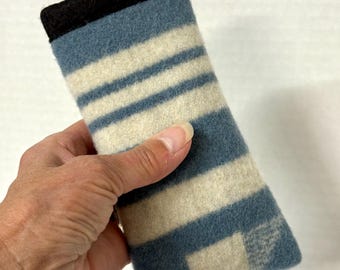 Readers Sunglasses Reading Glasses POUCH Pretty Blue Wool eyeglass sunglass Blue Ridge Mountain Frank Lloyd Wright Christmas Gift