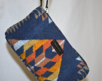 Pendleton® wristlet handbag bag pouch cell phone wallet purse cosmetic Native American small Pendleton gift geometric Oregon Genuine