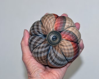 PINCUSHION Sewing Gift Crafter Gift Seamstress Gift Pin Cushion weighted grey brown maroon Plaid Wool Large 49'er jacket Sewing Aid