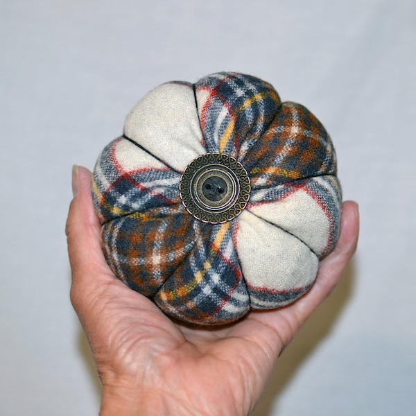 Crafters Gift Seamtress Gift PINCUSHION Pin Cushion weighted Brown Beige Plaid Wool Large Pincushion creative people Sewing Mothers Day