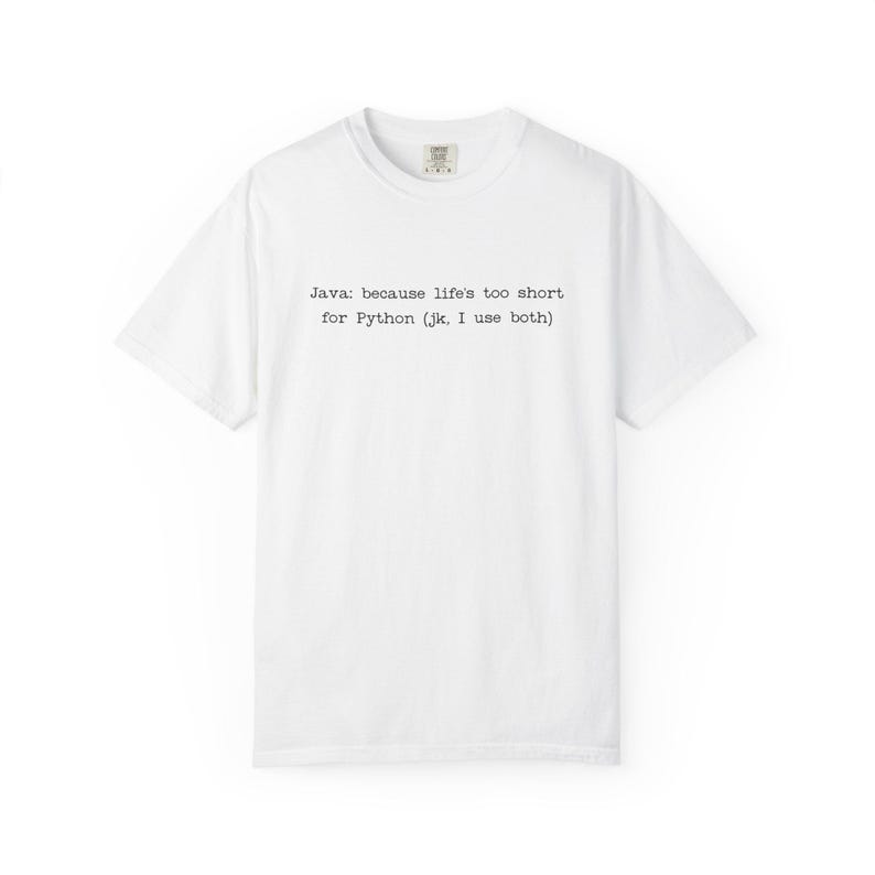 Camiseta Java vs Python | Camiseta com humor sobre linguagens de programação | Camiseta engraçada para programadores imagem 1