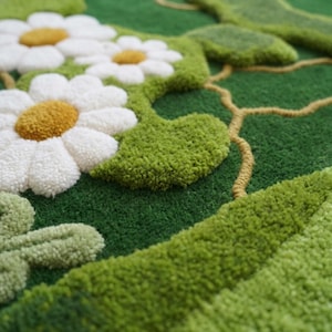 Handgetufteter Moosteppich, botanischer Blumenteppich mit 3D-Textur, Natur inspiriert Boho-Dekor, Cottagecore, Wald-Thema, handgemachter Wollteppich Bild 1