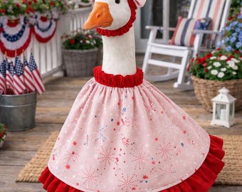 Conjunto de vestido y lazo de ganso patriótico hecho a mano – Se adapta a estatuas de 7 a 29 pulgadas.