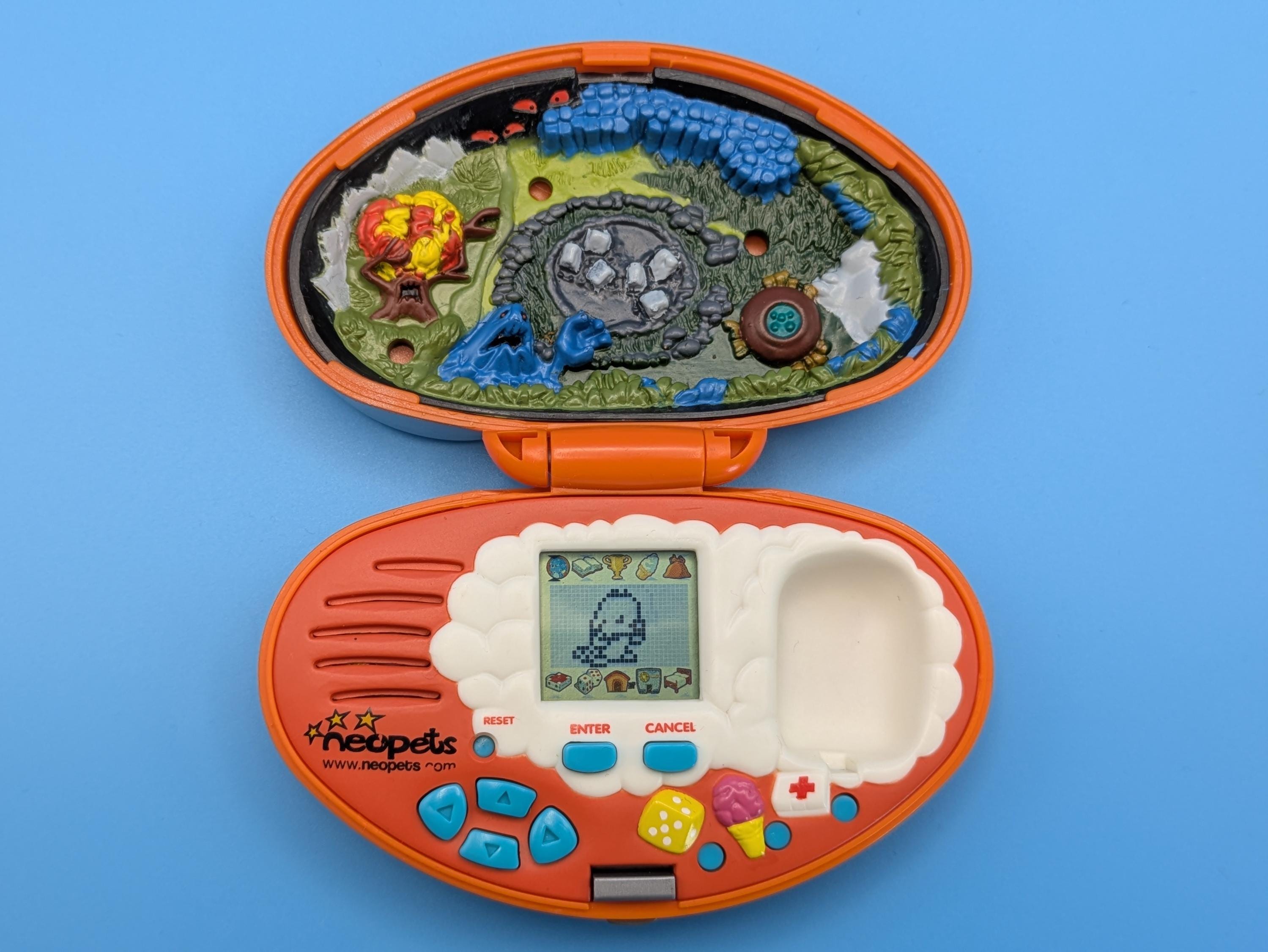 Neopets Kacheek Pocket Pets Handheld Game Virtual Pet 2002