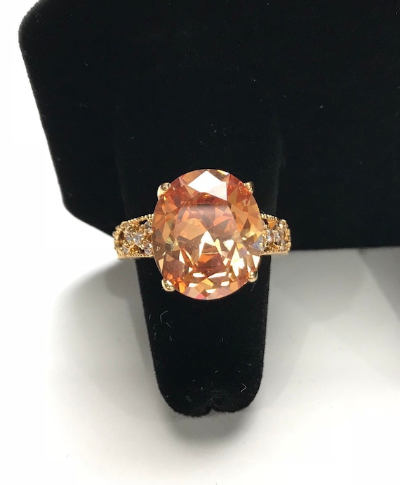 Vintage Gold Tone Ring with Tourmaline or Quartz Light Brown Stone and Clear Rhinestones Size 7 1/4 Gorgeous
