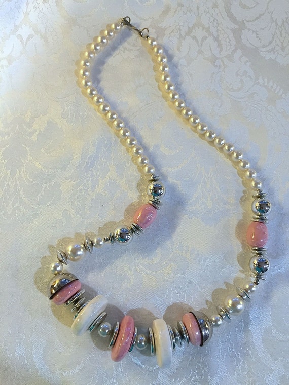 Vintage Pearl and Beaded Necklace Pink and Silver… - image 2