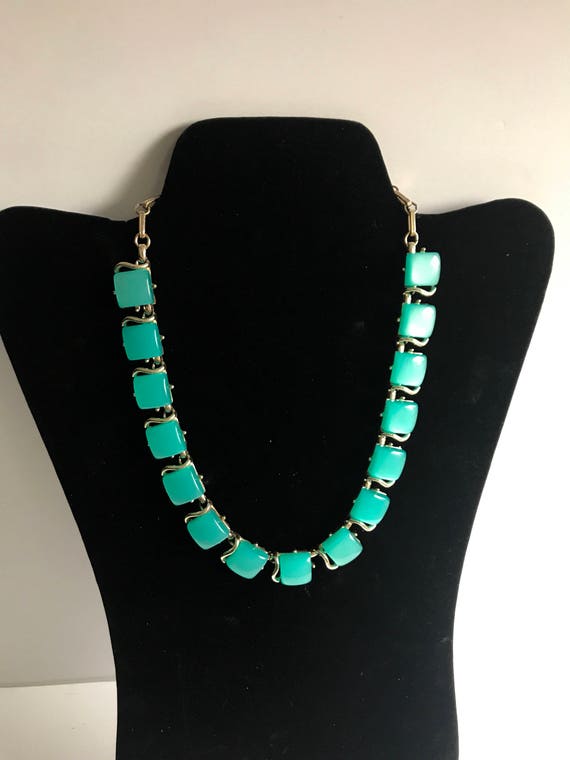 Vintage Turquoise Lucite and Gold Necklace Beautiful Vintage Turquoise Lucite Necklace